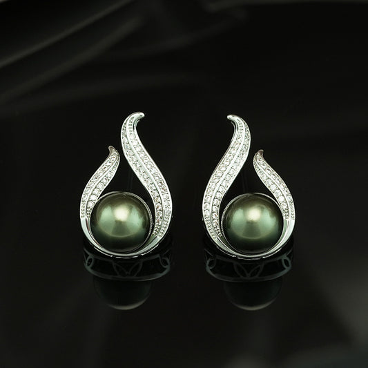 Sample-Fire Pearl Earrings