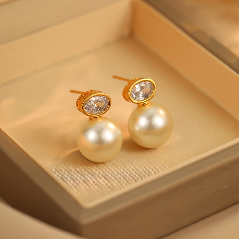 Sample-Oval Pearl Earrings